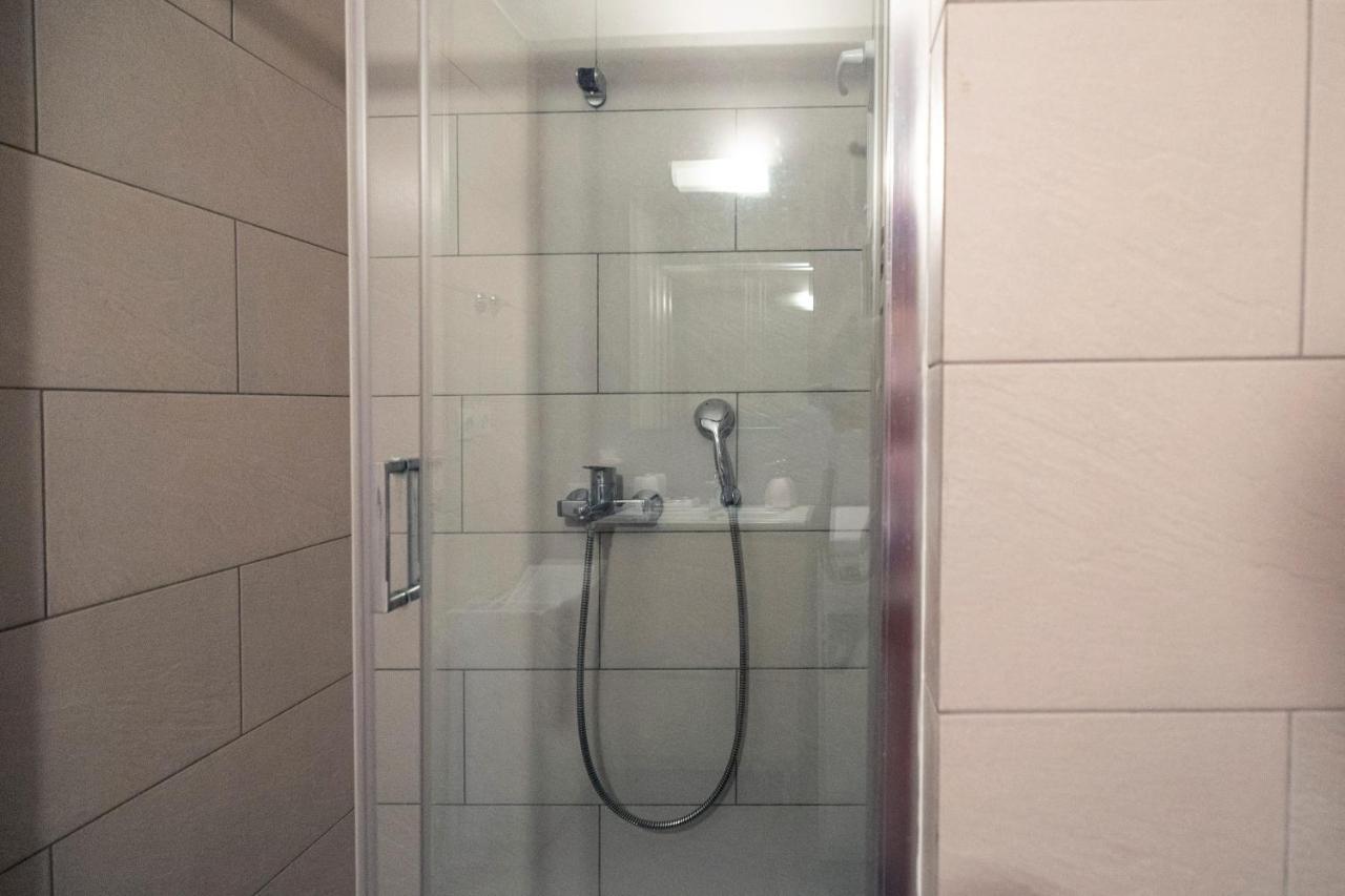 Delmare Mqueen Apartment Tesalonika Bagian luar foto