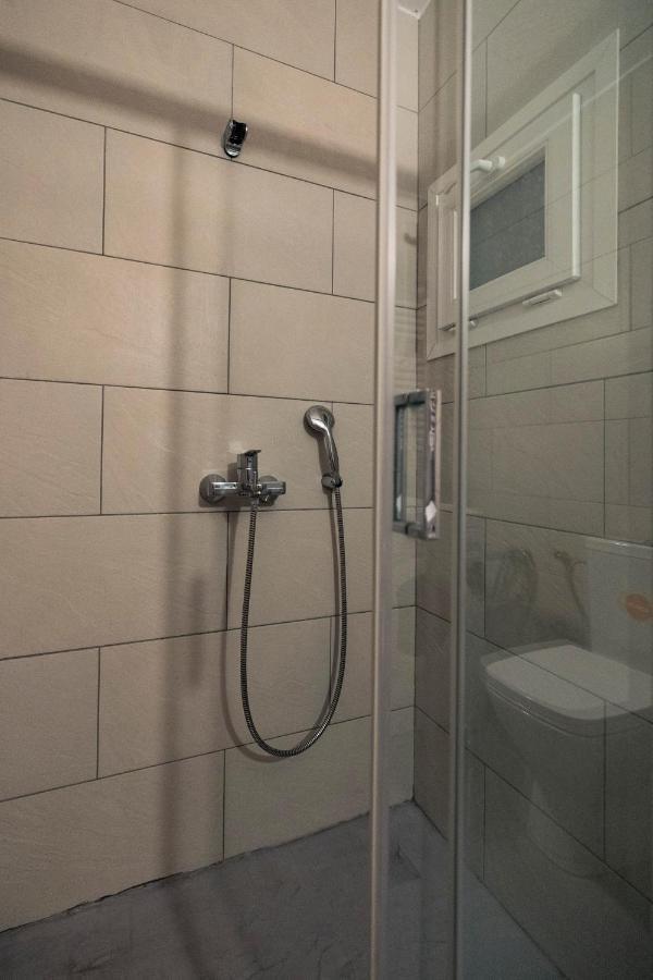 Delmare Mqueen Apartment Tesalonika Bagian luar foto